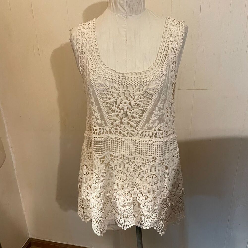 NOELLE CROCHET Embroidered Mesh LACE Sheer Romantic TOP S/M Nwt
